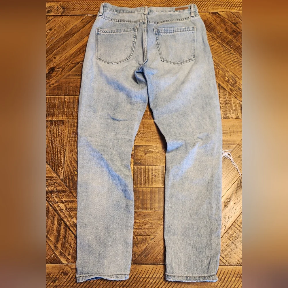 Blank NYC High Rise Tapered Leg Distressed Jeans Size 26 - Picture 5 of 12